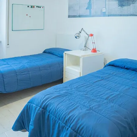 076 - Casa La Libreria, Centro Citta Di Chiavari, 500 Metri Da Mare E Spiagge - 2 Da Letto Appartamento *